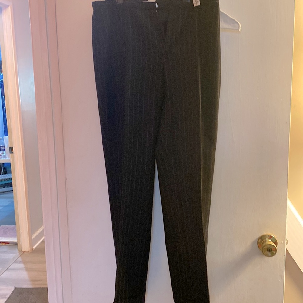 Release and let go Black Wool Gap size 8 pants